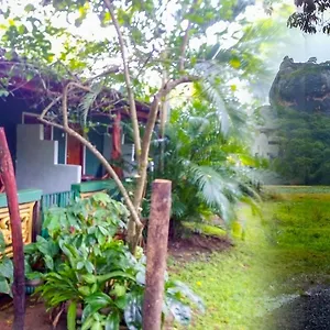 Bandula Homestay